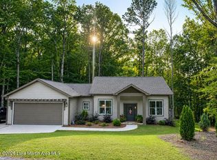 292 Knollwood Dr, Dadeville, AL 36853