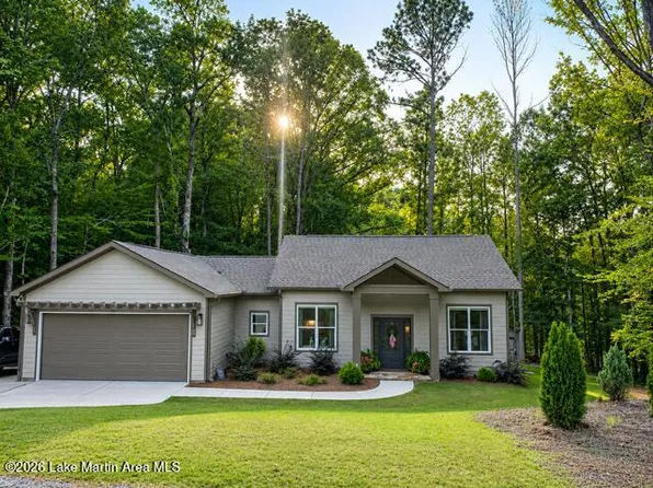 292 Knollwood Dr, Dadeville, AL 36853