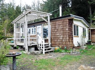 2516 Island View Ln, Lummi Island, WA