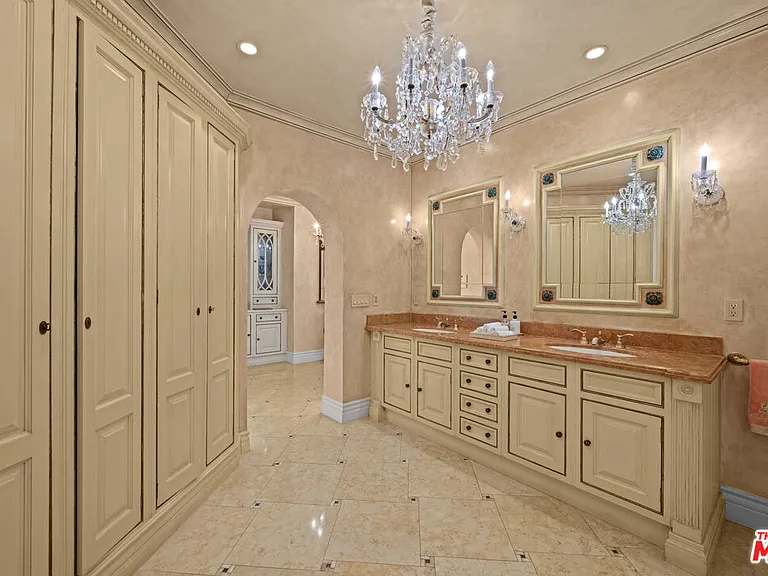 1575 Alexis Pl — Photo 31