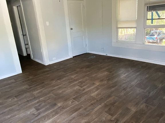 5th image of 2721 W Cesar E Chavez Blvd APT 2