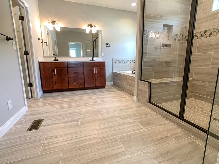 5447 Crocus Dr — Photo 11