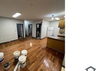 636 Manida St #1R, Bronx, NY 10474