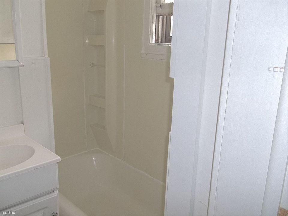 Bathroom (2)