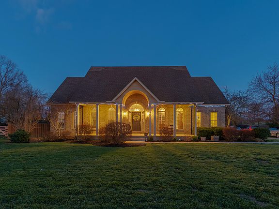 3rd image of 2030 East Ct