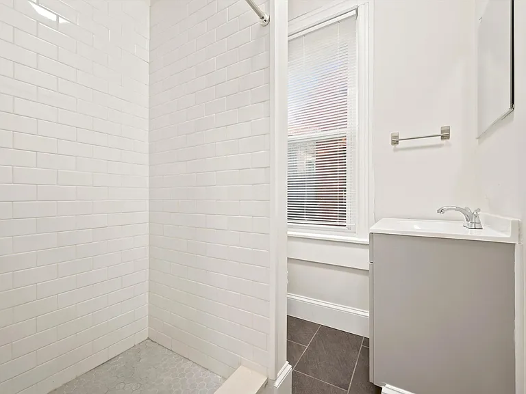 718-20 S 3rd St #2R — Photo 15