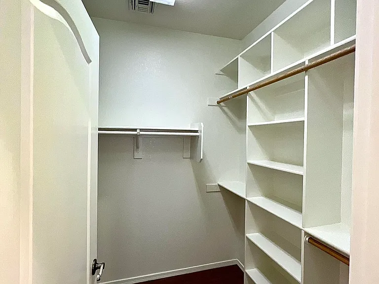 7709 W Wood Ln — Photo 13