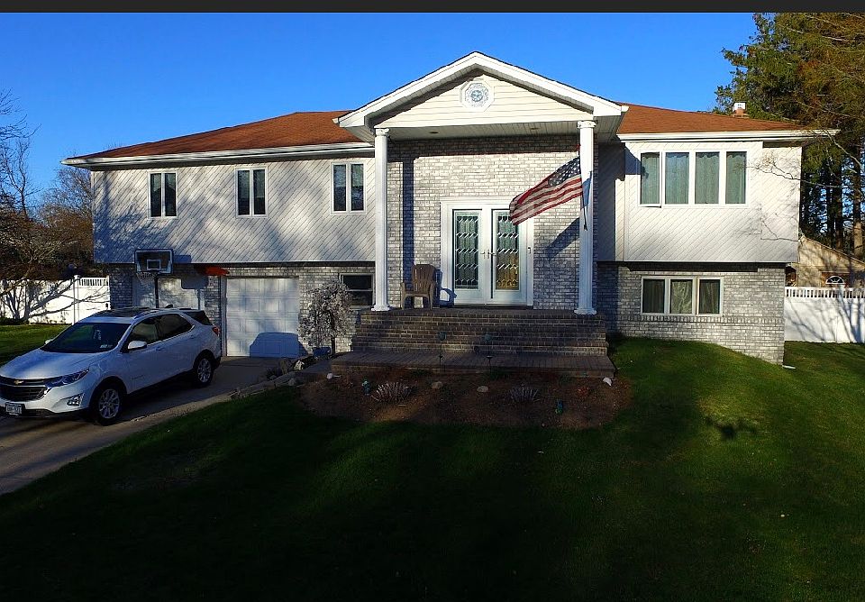 1st image of 47 Greenvale Dr
