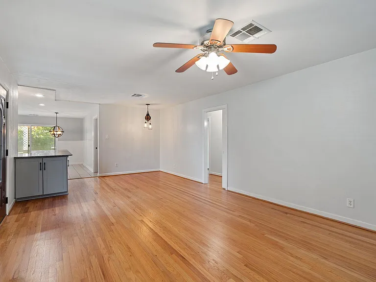 5110 Hialeah Dr — Photo 5