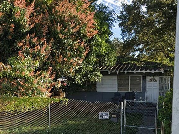2nd image of 3300 NW 50th St
