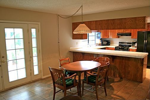 5th image of 4432 Glen Way