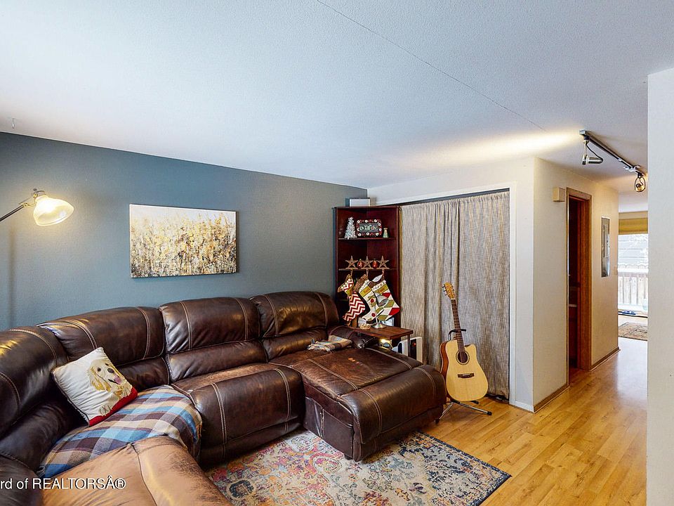1st image of 365 N Glenwood St APT G