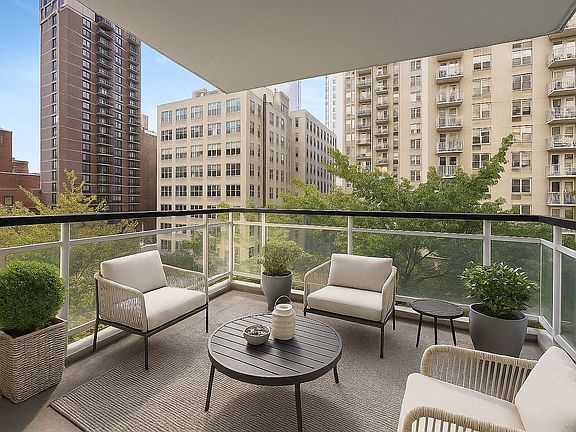 4th image of 200 E 66th St APT D702