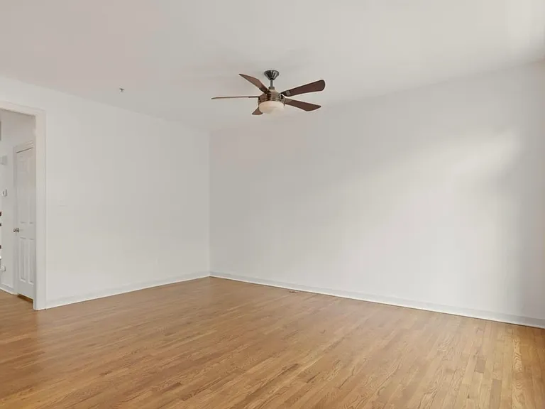 7980 Vigne Ct — Photo 10