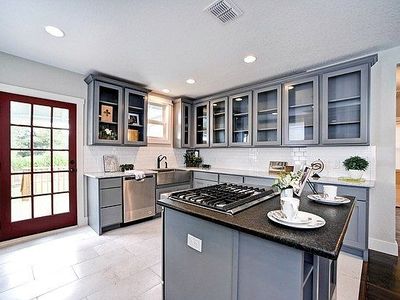 1121 E Crockett St, San Antonio, TX, 78202