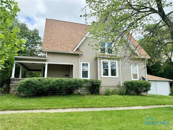 207 Cass St, Swanton, OH 43558