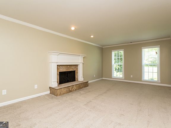 2nd image of 320 Sumter Dr