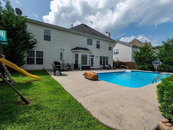 3rd image of 3746 Boyd Walters Ln