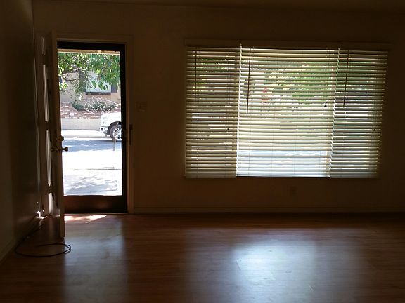 4th image of 1805 Ramona Ave #1