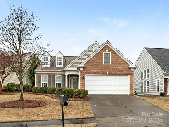 10525 Amontillado Dr, Charlotte, NC 28277