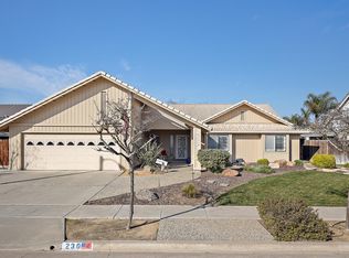 230 W Ash Avenue, Hanford, CA