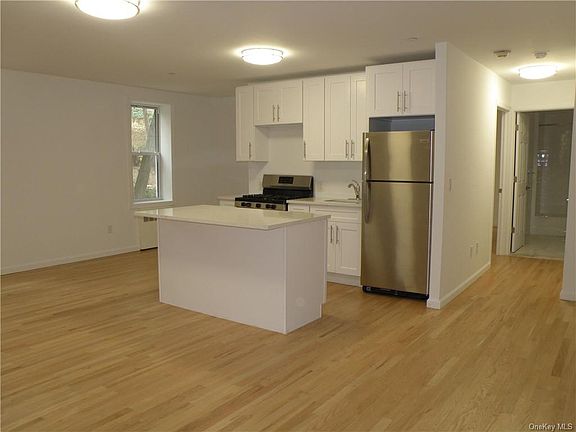 2nd image of 1 Hawley Ter APT 4G