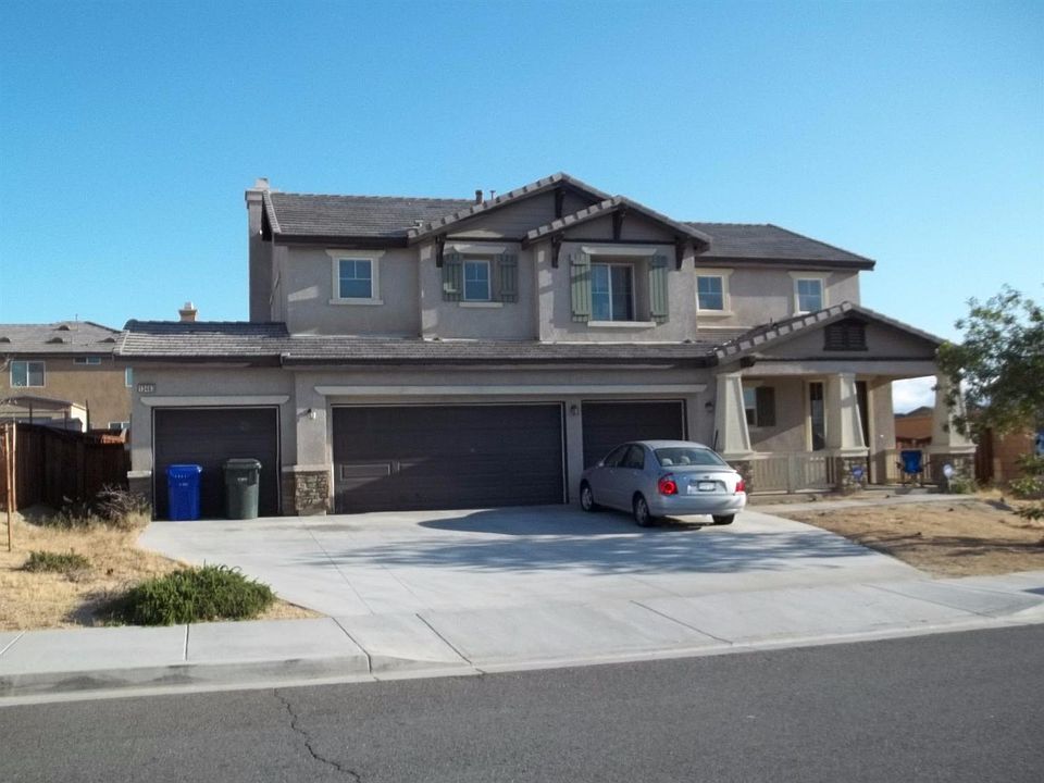 1st image of 13463 Graystone Ln