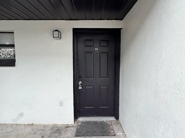1260 E 113th Ave APT G214, Tampa, FL 33612