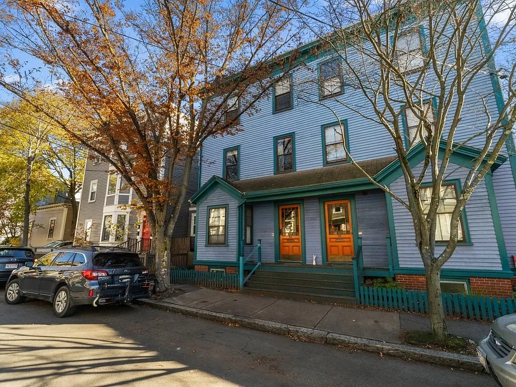 2 bed, 1.0 bath, 954 sqft, $4,000 — Photo 1