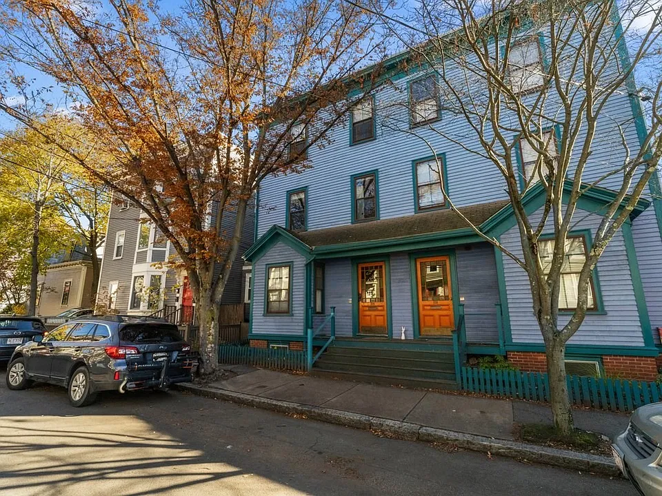 106 Pleasant St #2