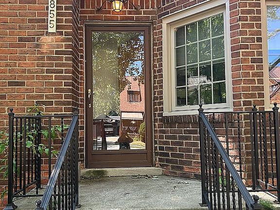 3rd image of 855 Loraine St