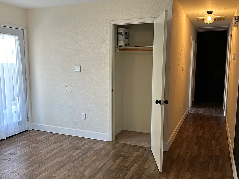 4303 W 20th Pl — Photo 3