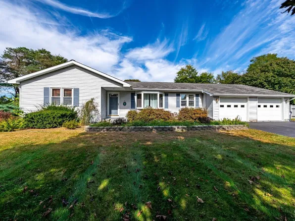 76 Rossman Circle, Hudson, NY 12534