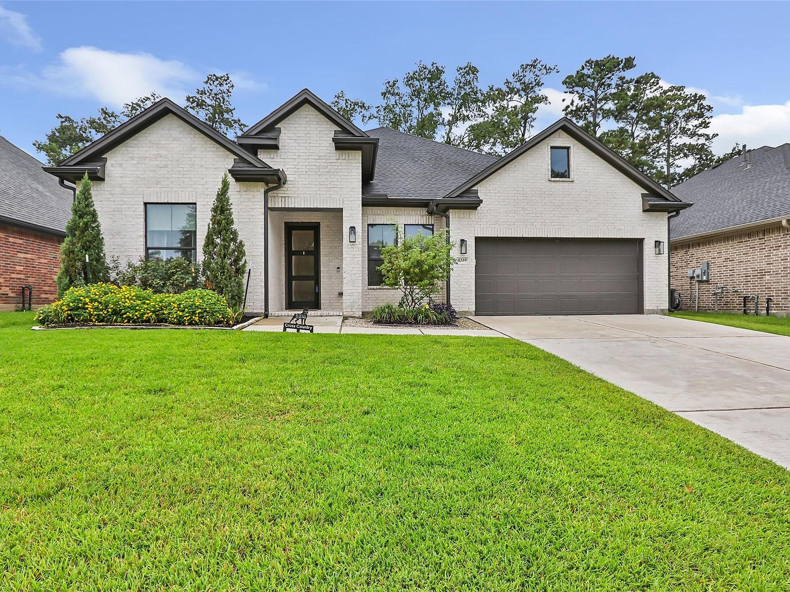 8310 Cross Country Dr