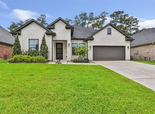 8310 Cross Country Dr, Humble, TX 77346