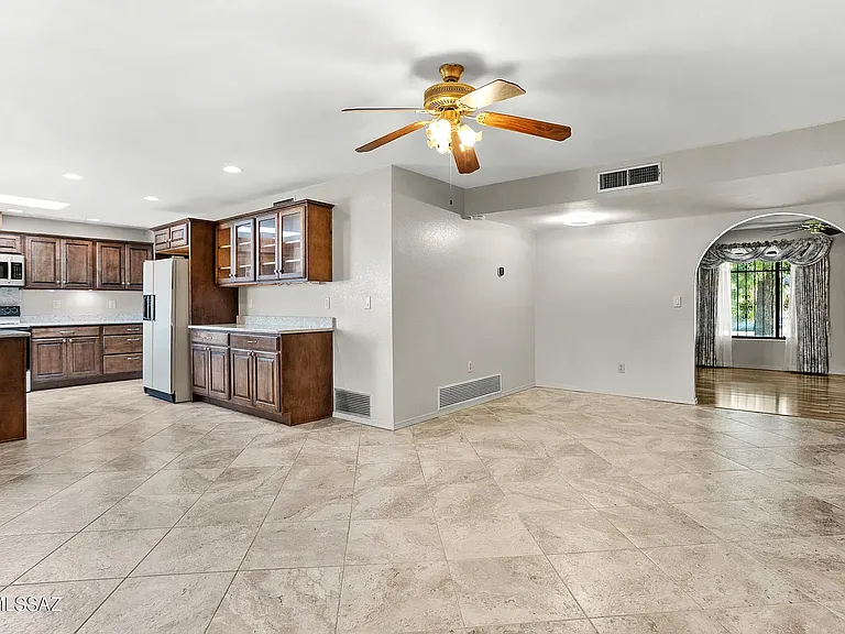 8021 N Bounty Pl — Photo 3