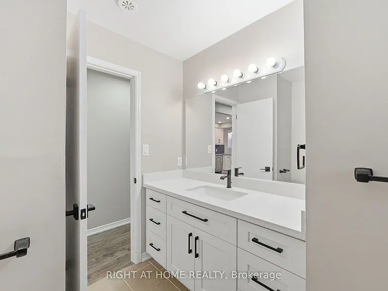 1418 Simcoe St N — Photo 9