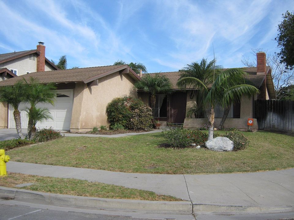 1st image of 2584 Bunting Ave
