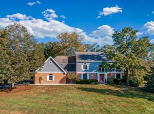 28898 W Rivers Edge Dr, Cary, IL 60013