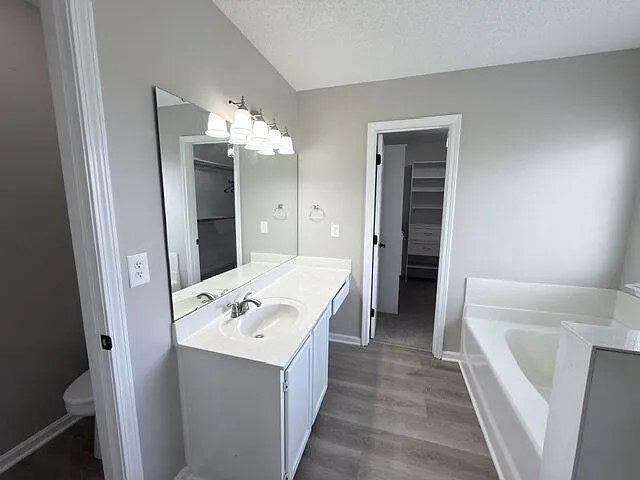 8 Melrose Ct — Photo 45