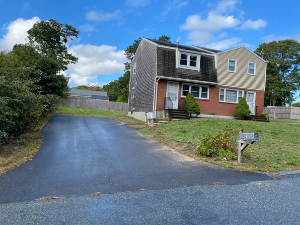 31 Melville Rd, South Yarmouth, MA 02664