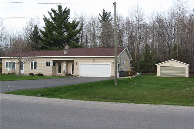 1st image of 3049 Hinckley Blvd