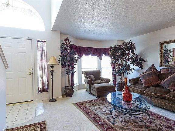 5th image of 7502 Dartmouth Dr