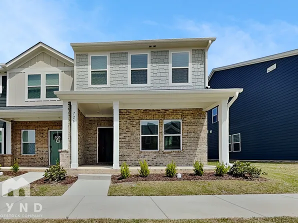 726 Chandler Stone Dr, Zebulon, NC 27597