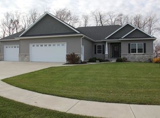 308 Baxter Dr, Blue Grass, IA 52726