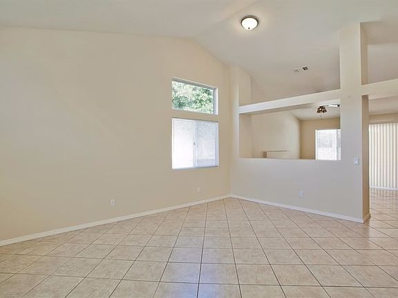 4th image of 15250 N Lake Dr