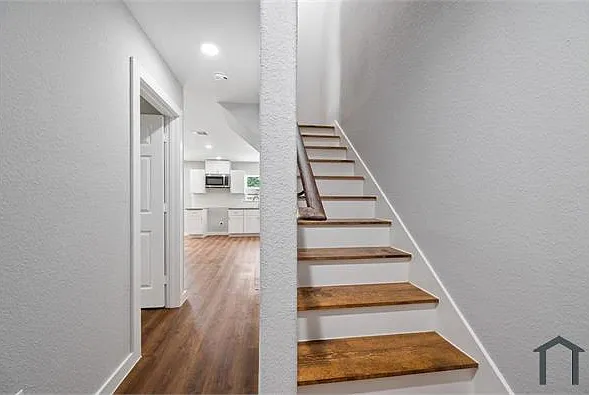 8155 Homewood Ln #B — Photo 10