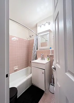 Rented by City Connections Realty | media 13