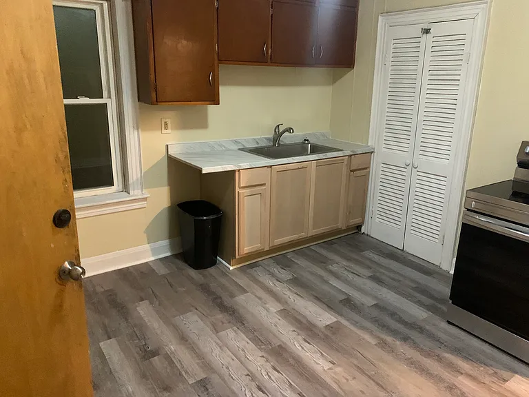 801 York St #2 — Photo 5