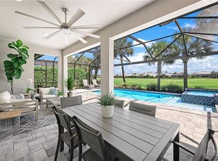 9708 Everglades Dr, Naples, FL 34120